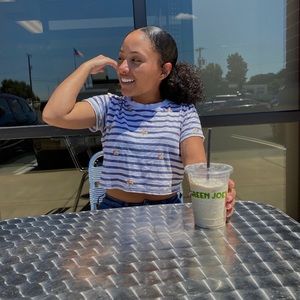 Meet your Posher, Charissa